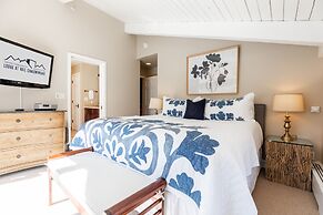 Lodge at Vail Condominiums