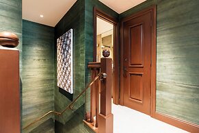 Lodge at Vail Condominiums