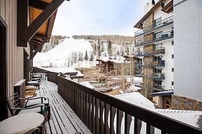 Lodge at Vail Condominiums