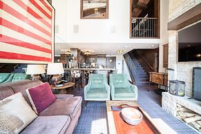 Lodge at Vail Condominiums