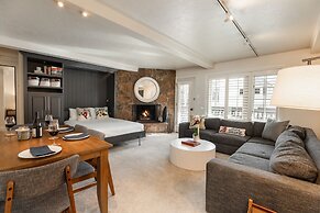 Lodge at Vail Condominiums