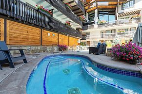 Lodge at Vail Condominiums