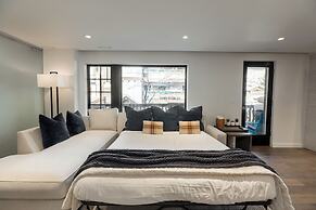 Lodge at Vail Condominiums