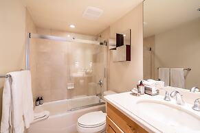 Lodge at Vail Condominiums