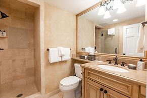 Lodge at Vail Condominiums