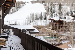Lodge at Vail Condominiums