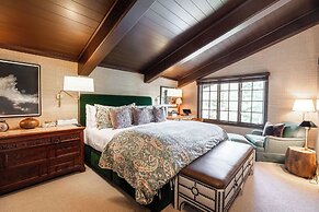 Lodge at Vail Condominiums