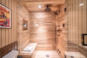 Lodge at Vail Condominiums