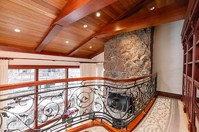 Lodge at Vail Condominiums