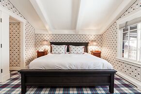 Lodge at Vail Condominiums