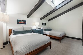 Lodge at Vail Condominiums