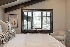 Lodge at Vail Condominiums