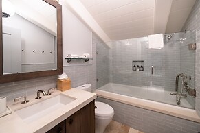 Lodge at Vail Condominiums