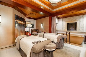 Lodge at Vail Condominiums