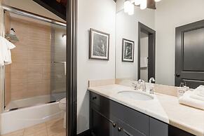 Lodge at Vail Condominiums