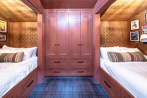 Lodge at Vail Condominiums