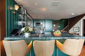 Lodge at Vail Condominiums