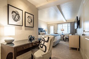 Lodge at Vail Condominiums