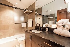 Lodge at Vail Condominiums