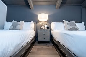 Lodge at Vail Condominiums