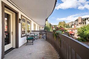 Lodge at Vail Condominiums