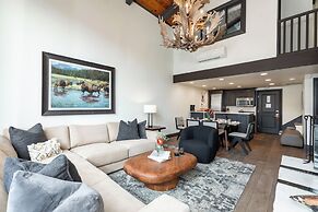 Lodge at Vail Condominiums