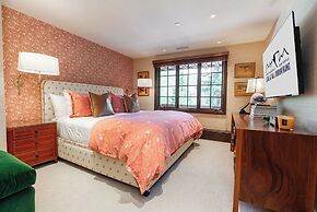 Lodge at Vail Condominiums