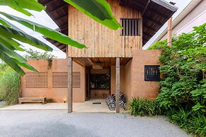 Athita The Hidden Court Chiang Saen