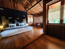 Athita The Hidden Court Chiang Saen