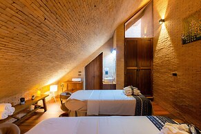 Athita The Hidden Court Chiang Saen