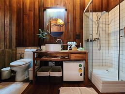 Athita The Hidden Court Chiang Saen