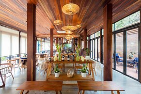 Athita The Hidden Court Chiang Saen