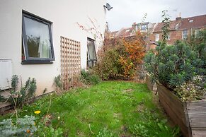 Special 3 Bedroom Townhouse With Parking in Bristol