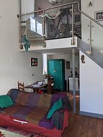 Special 3 Bedroom Townhouse With Parking in Bristol