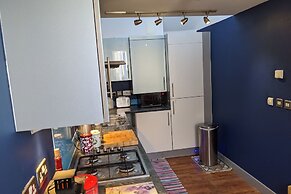 Special 3 Bedroom Townhouse With Parking in Bristol