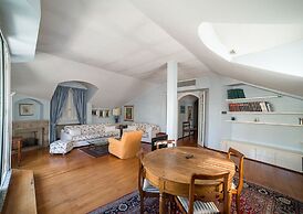 HbHall - Duomo Suite 7 Apartment