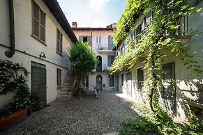 HbHall - Navigli 2 Apartment