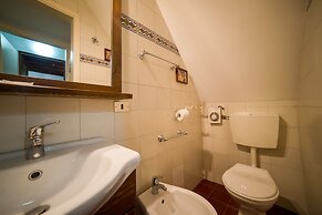 HbHall - Navigli 2 Apartment