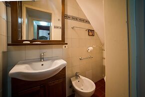 HbHall - Navigli 2 Apartment