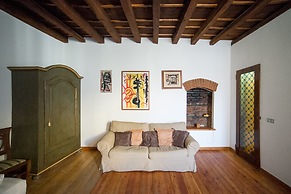 HbHall - Navigli 2 Apartment