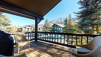 Snowcreek V 840 Spacious with Mountain Views, Gas Grill, Washer Dryer 