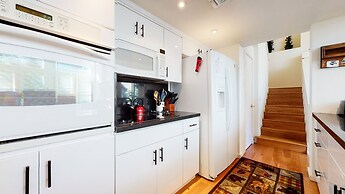 Snowcreek V 840 Spacious with Mountain Views, Gas Grill, Washer Dryer 