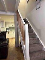 Bramble Cottage With Free Parking