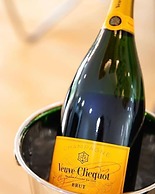 Mono Luxe Villa in Newcastle Upon Tyne