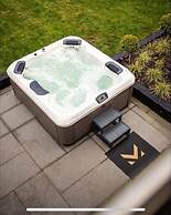 Mono Luxe Villa in Newcastle Upon Tyne