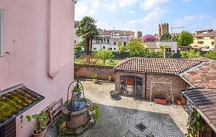 Cosy Apartment in the Heart of the Medioeval Walls