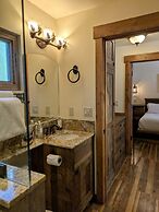 Cedar Glen Lodge