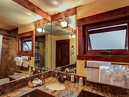 Cedar Glen Lodge
