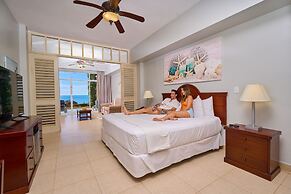 Gran Evenia Bijao & Convention Center