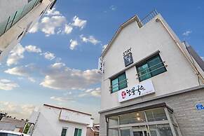 Jeju Stay Dalggum Pension